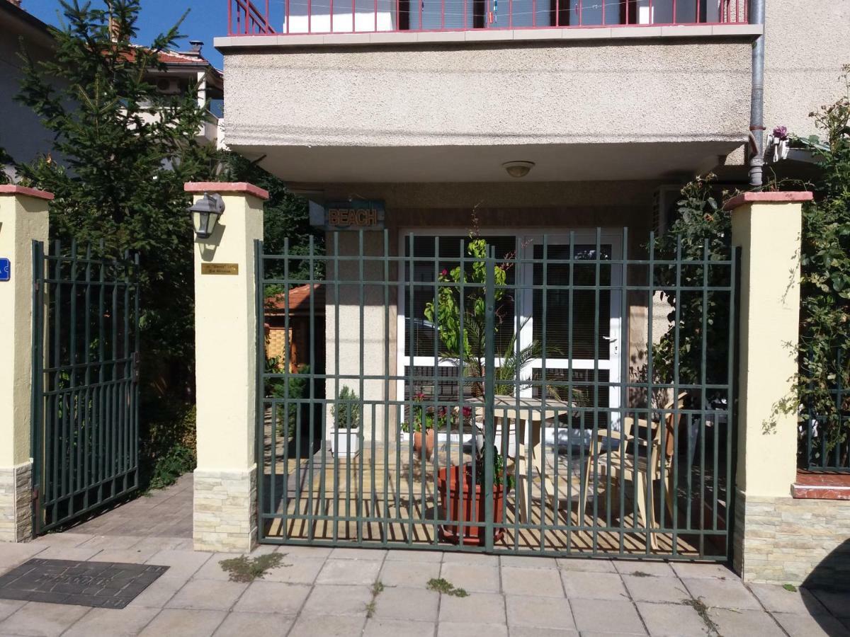 Vila Riviera Chernomorets Bagian luar foto